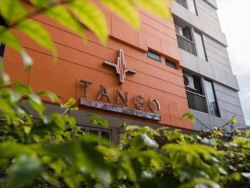 Tango Vibrant Living Hotel - Sha Extra Plus Bangkok Exterior photo