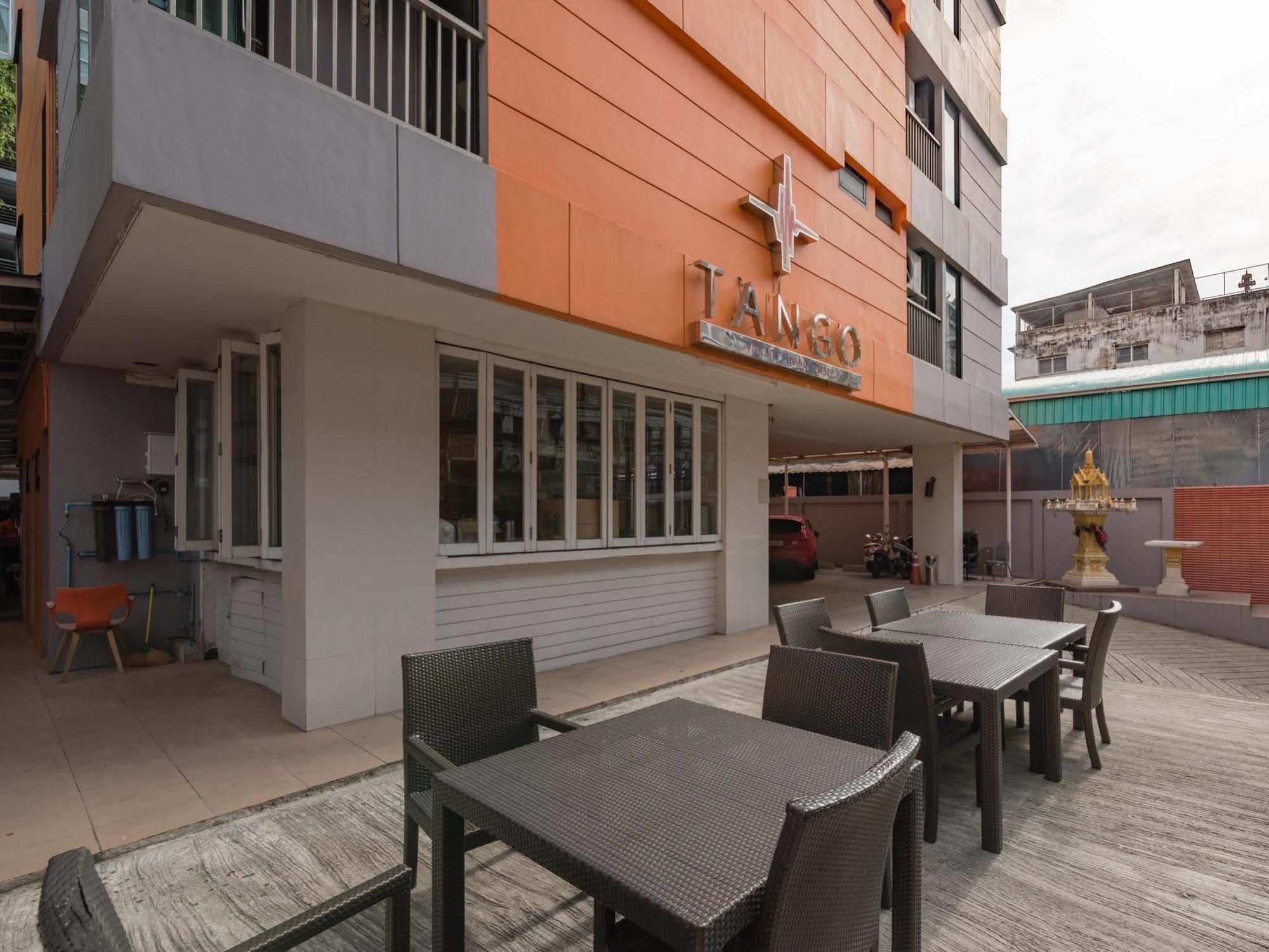 Tango Vibrant Living Hotel - Sha Extra Plus Bangkok Exterior photo